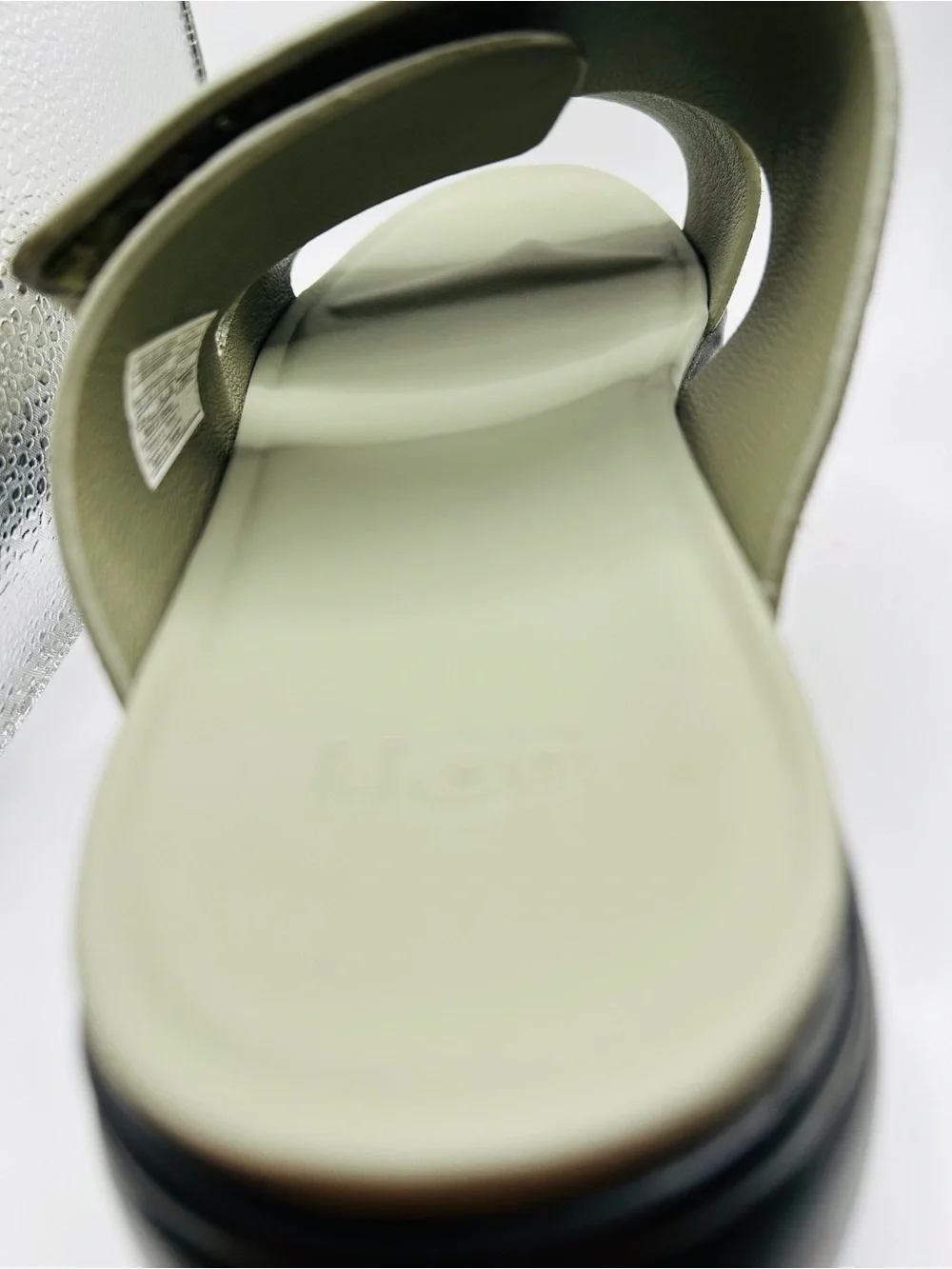 UGG Women’s Zane Slide II Suede Slide Sandal in Sage Green EUC
